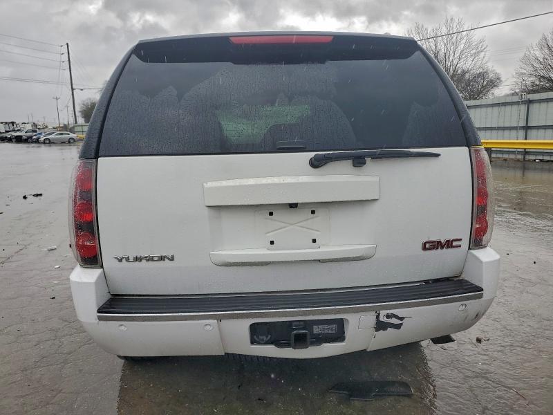 Photo 6 from auction – 2007 GMC YUKON DENA with VIN 1GKFK63847J366013