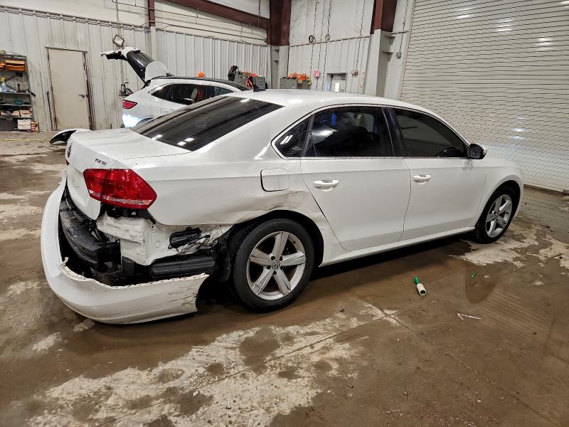 Photo 3 from auction – 2013 VOLKSWAGEN PASSAT SE with VIN 1VWBN7A30DC070997