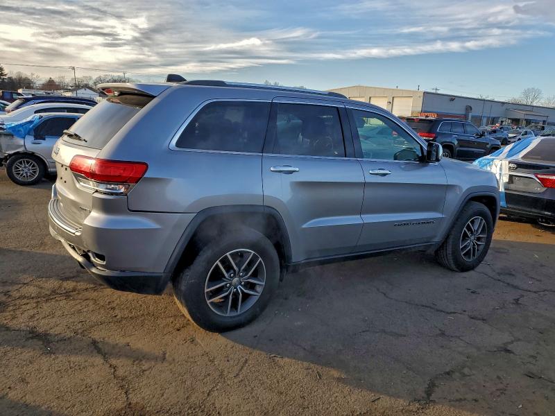 Photo 3 from auction – 2018 JEEP GRAND CHER with VIN 1C4RJFBG3JC443938