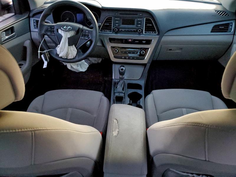 Photo 8 from auction – 2017 HYUNDAI SONATA SE with VIN 5NPE24AF8HH580526