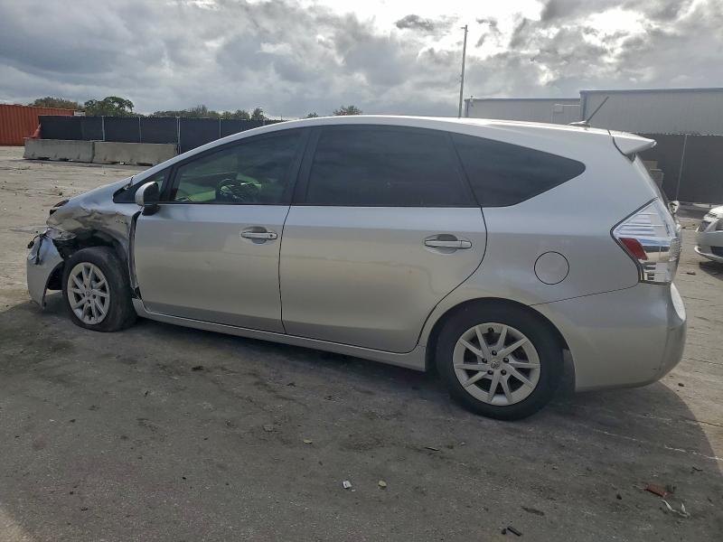 Photo 2 from auction – 2012 TOYOTA PRIUS V with VIN JTDZN3EUXC3178829