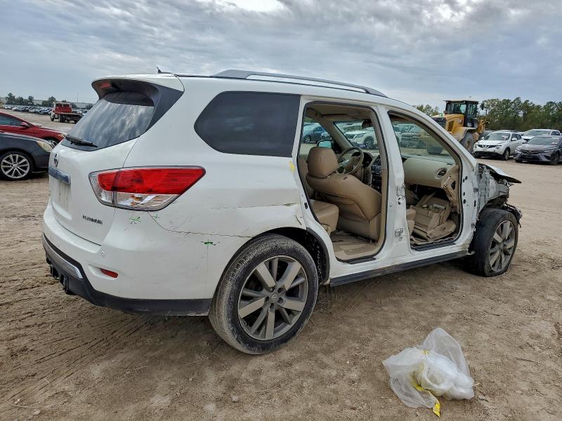 Photo 3 from auction – 2013 NISSAN PATHFINDER with VIN 5N1AR2MN7DC652674