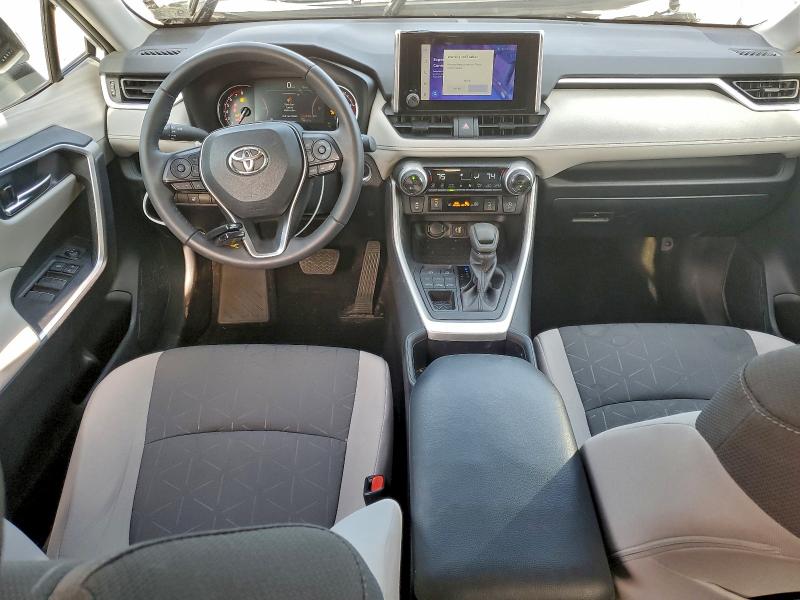 Photo 8 from auction – 2024 TOYOTA RAV4 XLE with VIN 2T3P1RFV6RW433558