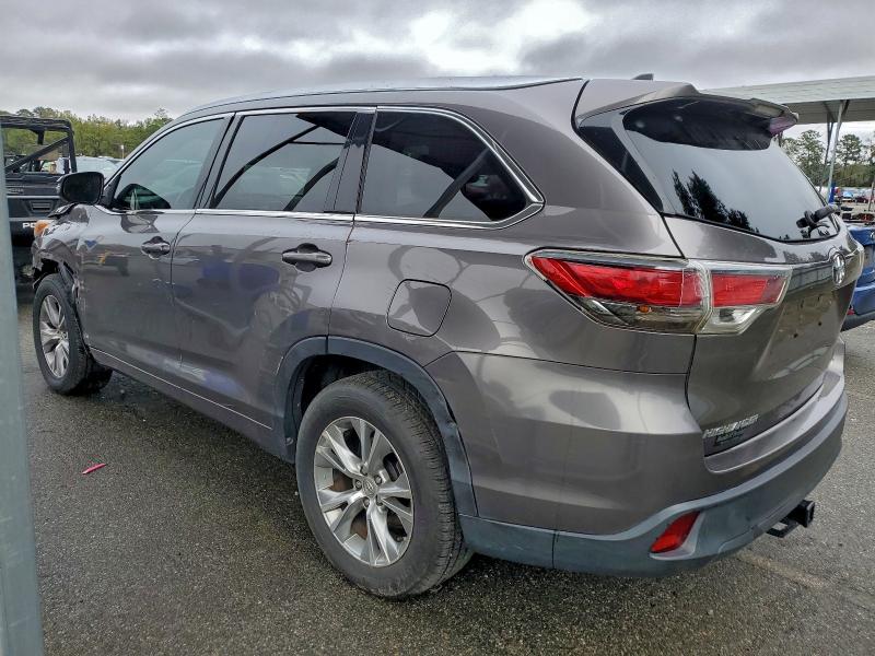Photo 2 from auction – 2015 TOYOTA HIGHLANDER with VIN 5TDKKRFH9FS109874