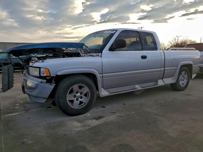 DODGE RAM 1500 2000 with VIN 3B7HC13Z5YM207132 - Photo from auction