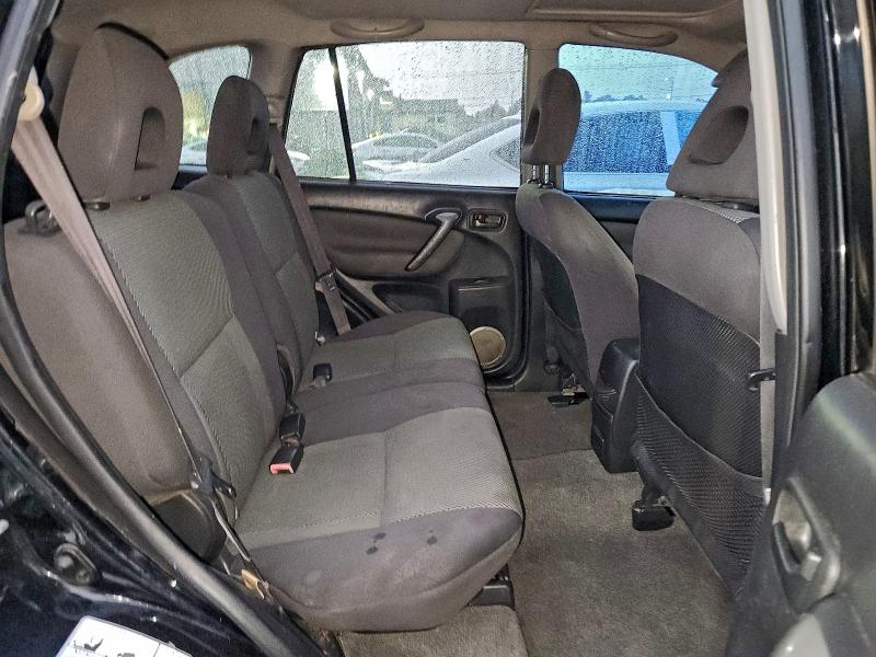 Photo 11 from auction – 2005 TOYOTA RAV4 with VIN JTEGD20V750082256
