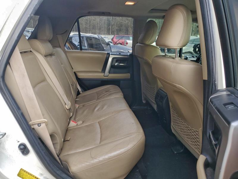 Photo 11 from auction – 2015 TOYOTA 4RUNNER SR with VIN JTEZU5JR5F5089125