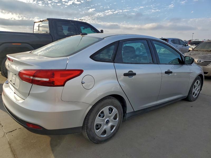 Photo 3 from auction – 2016 FORD FOCUS S with VIN 1FADP3E26GL246459