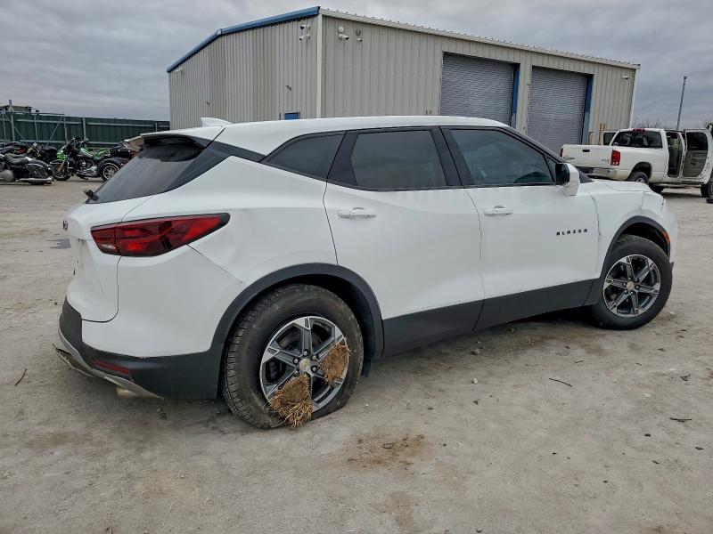 Foto 3 de la subasta – 2023 CHEVROLET BLAZER con VIN 3GNKBCR44PS167482