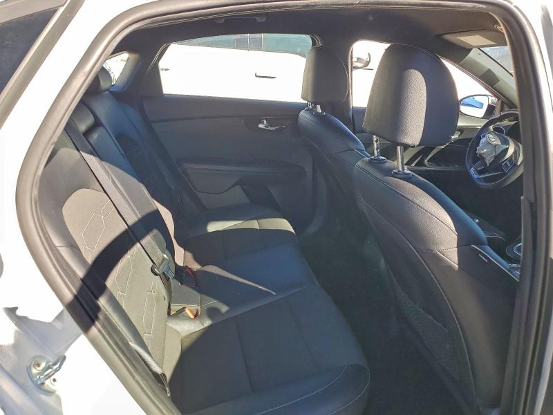 Photo 10 from auction – 2021 KIA FORTE with VIN 3KPF34AD2ME327894