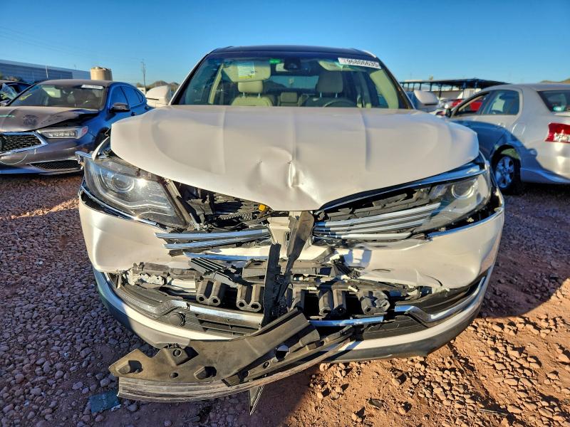 Photo 5 from auction – 2017 LINCOLN MKX RESERV with VIN 2LMPJ8LR9HBL28595