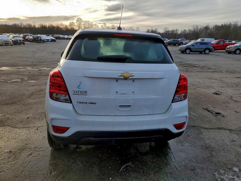 Photo 6 from auction – 2017 CHEVROLET TRAX LS with VIN 3GNCJNSB8HL282304
