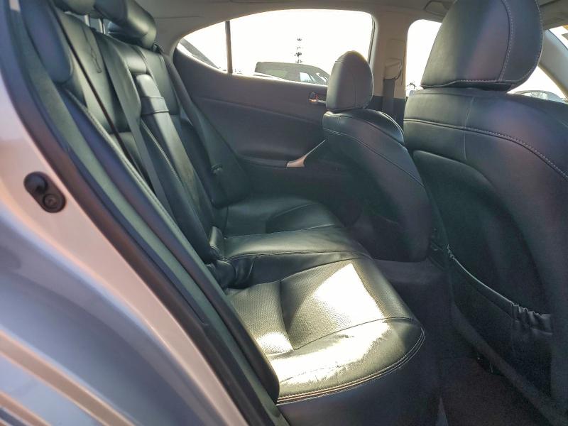 Photo 10 from auction – 2011 LEXUS IS 250 with VIN JTHCF5C2XB2034913