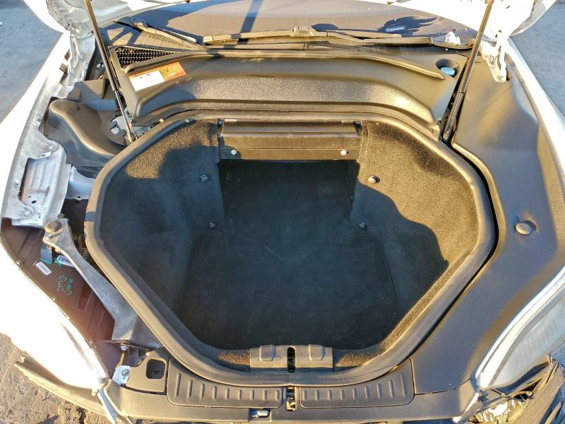 Photo 11 from auction – 2016 TESLA MODEL S with VIN 5YJSA1E12GF129530