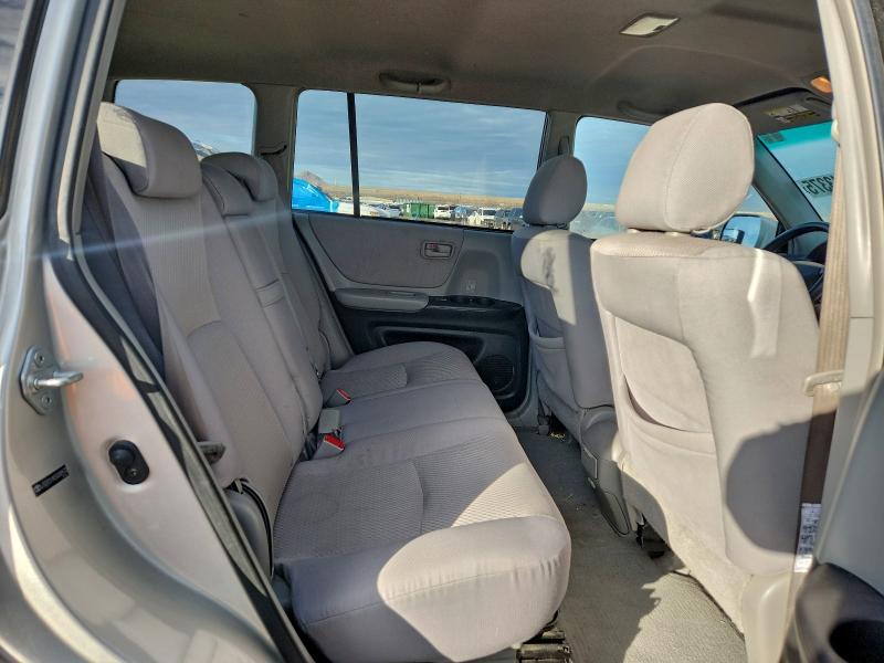 Photo 10 from auction – 2005 TOYOTA HIGHLANDER with VIN JTEEP21A550089572