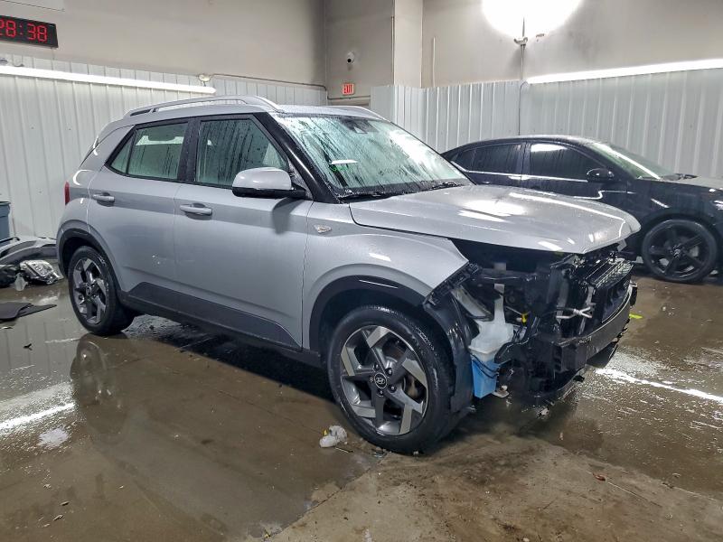 Photo 4 from auction – 2022 HYUNDAI VENUE with VIN KMHRC8A33NU149343