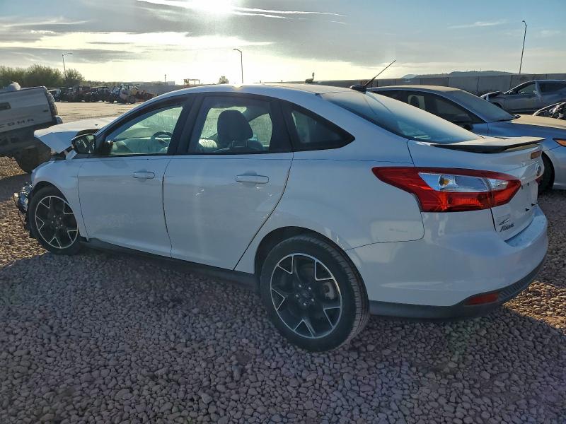 Photo 2 from auction – 2014 FORD FOCUS SE with VIN 1FADP3F20EL232181