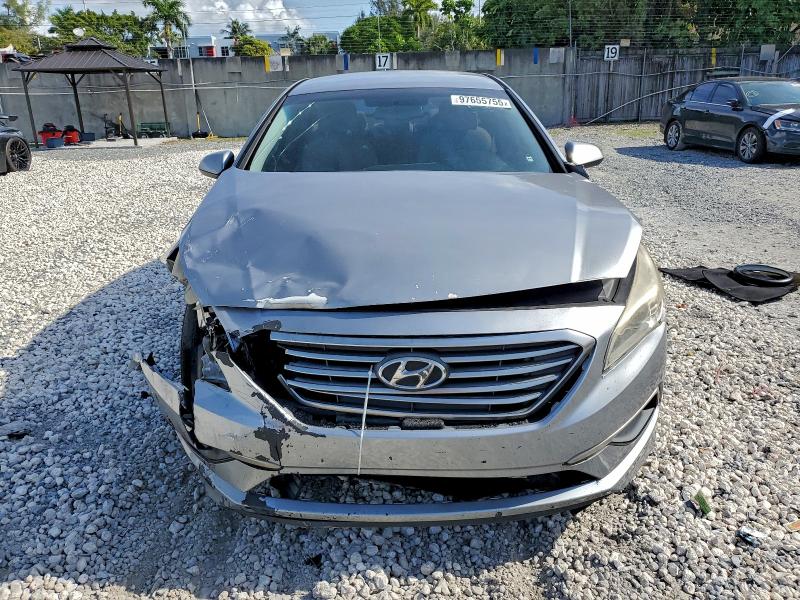 Photo 5 from auction – 2016 HYUNDAI SONATA SE with VIN 5NPE24AF9GH390670