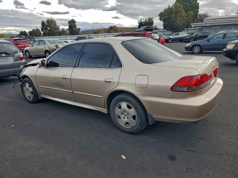 Photo 2 from auction – 2001 HONDA ACCORD EX with VIN 1HGCG16581A045685