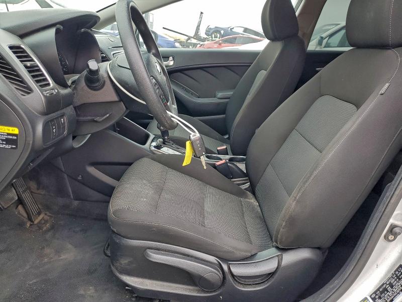 Photo 7 from auction – 2018 KIA FORTE LX with VIN 3KPFK4A74JE182978
