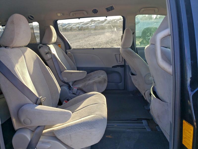 Photo 11 from auction – 2014 TOYOTA SIENNA LE with VIN 5TDKK3DC3ES446396