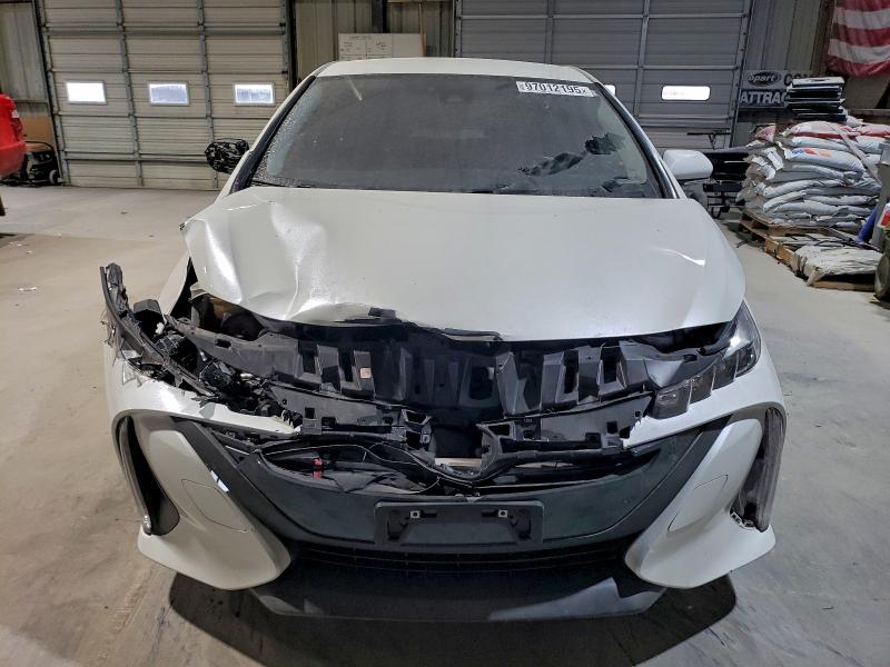 Photo 5 from auction – 2017 TOYOTA PRIUS PRIM with VIN JTDKARFP4H3053809