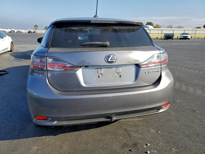Photo 6 from auction – 2013 LEXUS CT 200 with VIN JTHKD5BH3D2170018