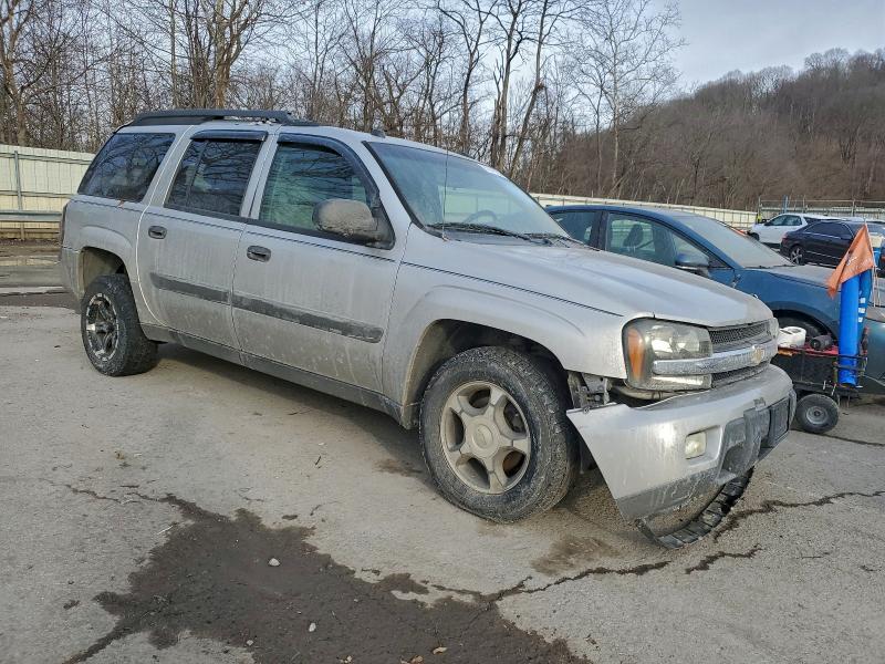 Фото 4 с аукциона – 2005 CHEVROLET TRAILBLAZE с VIN 1GNET16S856143172