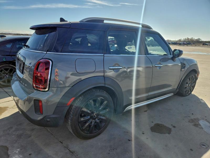 Photo 3 from auction – 2021 MINI COOPER COU with VIN WMZ23BR02M3M78391