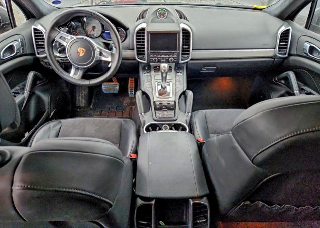 Photo 8 from auction – 2013 PORSCHE CAYENNE GT with VIN WP1AD2A23DLA72964