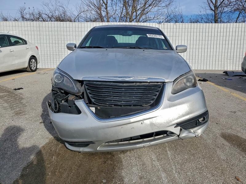 Photo 5 from auction – 2012 CHRYSLER 200 S with VIN 1C3CCBHG6CN301580