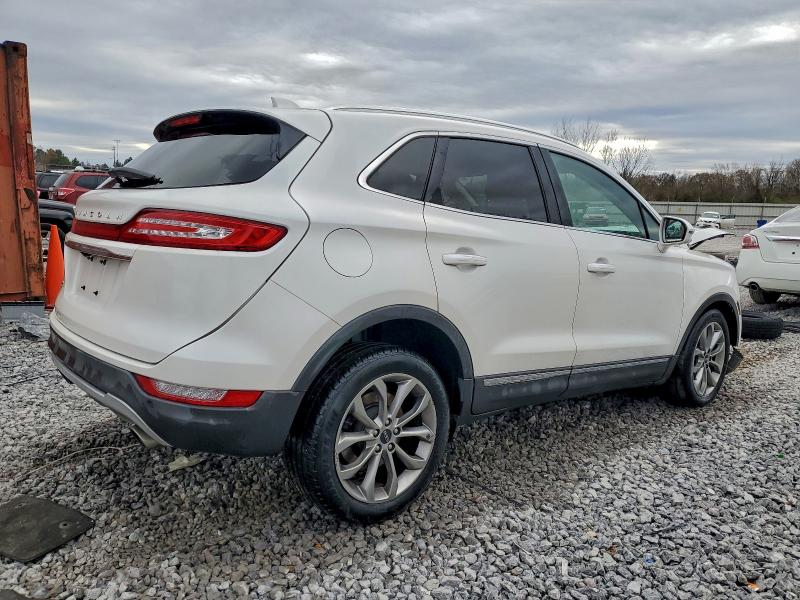 Photo 3 from auction – 2019 LINCOLN MKC with VIN 5LMCJ2C97KUL09260