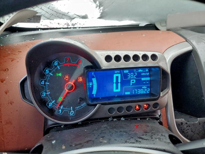 Photo 9 from auction – 2015 CHEVROLET SONIC LTZ with VIN 1G1JE6SB1F4106202
