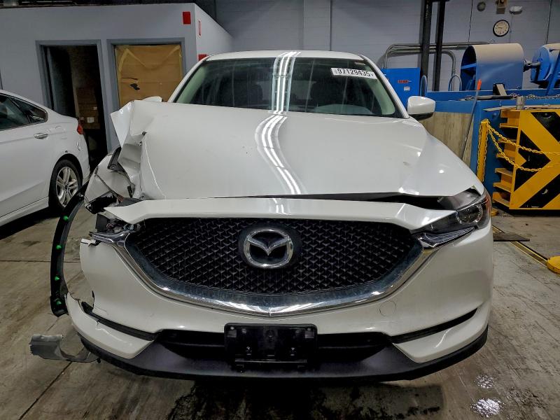 Photo 5 from auction – 2017 MAZDA CX-5 SPORT with VIN JM3KFABL9H0144587