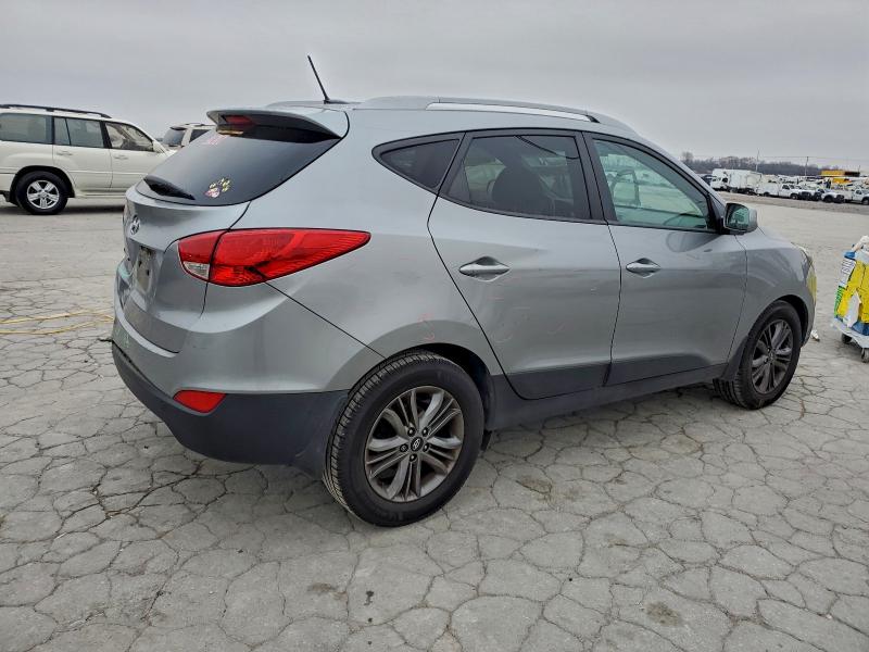 Photo 3 from auction – 2015 HYUNDAI TUCSON with VIN KM8JU3AG8FU047313
