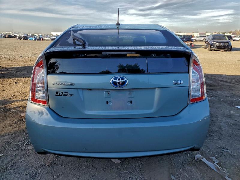 Photo 6 from auction – 2013 TOYOTA PRIUS with VIN JTDKN3DU5D5582775
