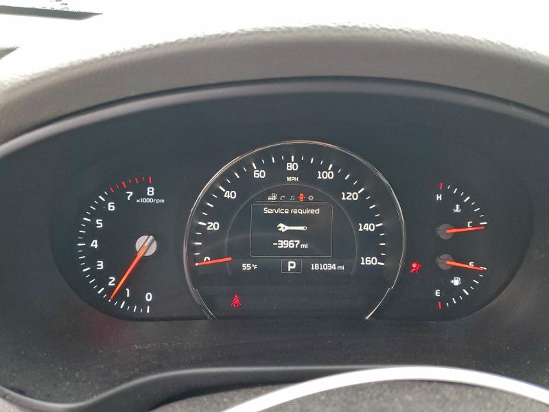 Photo 9 from auction – 2016 KIA SORENTO SX with VIN 5XYPKDA58GG004408