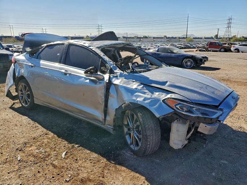 Photo 4 from auction – 2020 FORD FUSION SEL with VIN 3FA6P0CD1LR115513