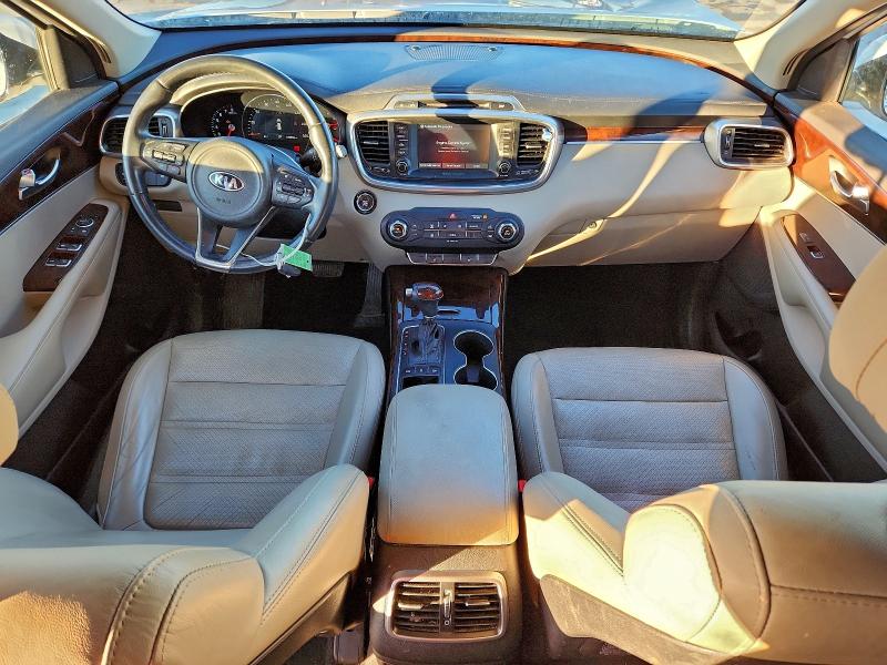 Photo 8 from auction – 2017 KIA SORENTO EX with VIN 5XYPHDA50HG314567