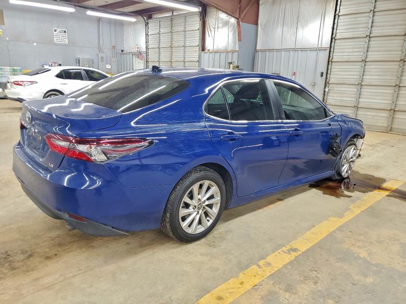 Photo 3 from auction – 2023 TOYOTA CAMRY with VIN 4T1C11AK4PU157576