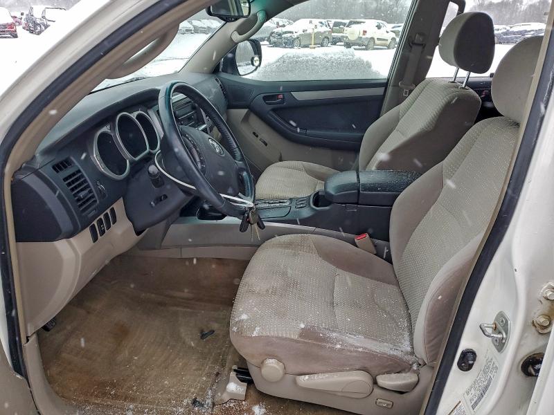 Zdjęcie 7 z aukcji – 2005 TOYOTA 4RUNNER SR z VIN JTEBU14R450066565