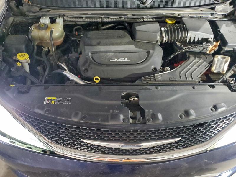 Photo 12 from auction – 2017 CHRYSLER PACIFICA with VIN 2C4RC1GG4HR812281