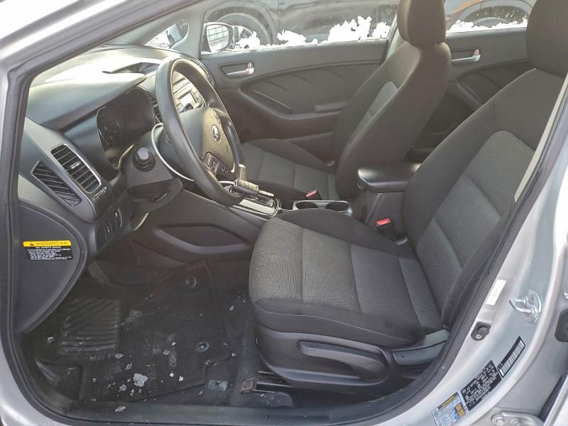 Photo 7 from auction – 2017 KIA FORTE LX with VIN 3KPFK4A70HE096478
