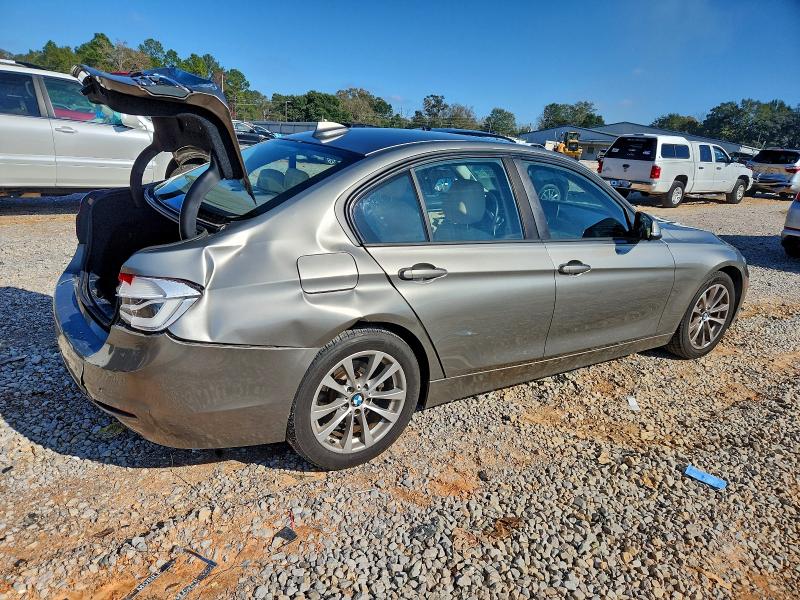 Photo 3 from auction – 2018 BMW 320 XI with VIN WBA8E5G51JNV02567