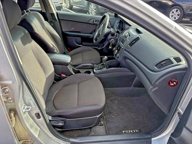 Photo 5 from auction – 2011 KIA FORTE EX with VIN KNAFU5A21B5436161