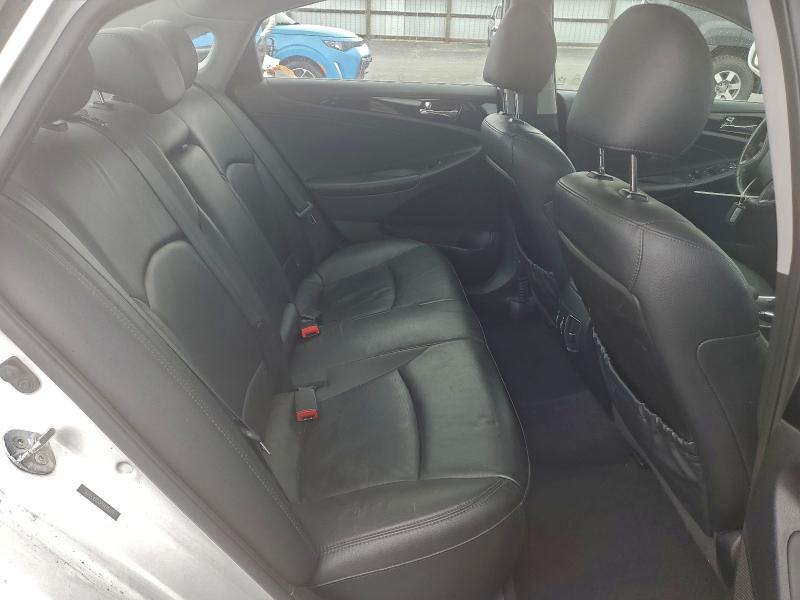 Photo 10 from auction – 2012 HYUNDAI SONATA SE with VIN 5NPEC4AC0CH435329