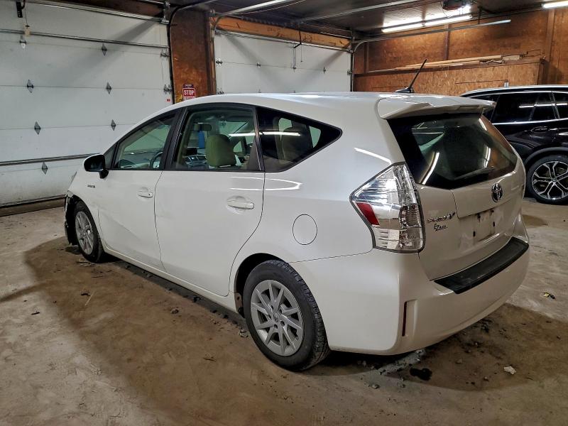 Photo 2 from auction – 2013 TOYOTA PRIUS V with VIN JTDZN3EU0D3219759