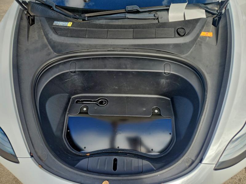 Photo 11 from auction – 2018 TESLA MODEL 3 with VIN 5YJ3E1EA2JF035261