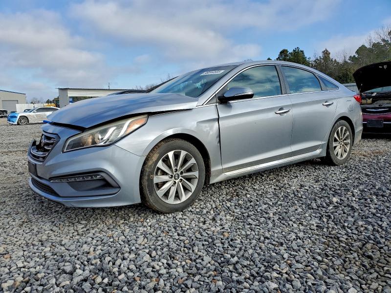 HYUNDAI SONATA SPO 2015 with VIN 5NPE34AF3FH123598 - Photo from auction