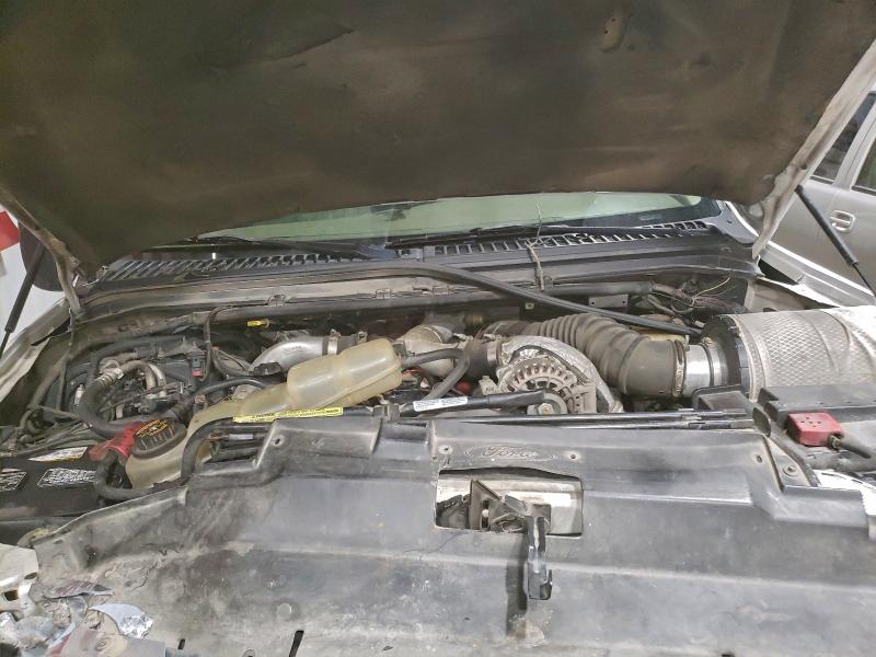 Photo 12 from auction – 2001 FORD EXCURSION with VIN 1FMSU43F61EA39342